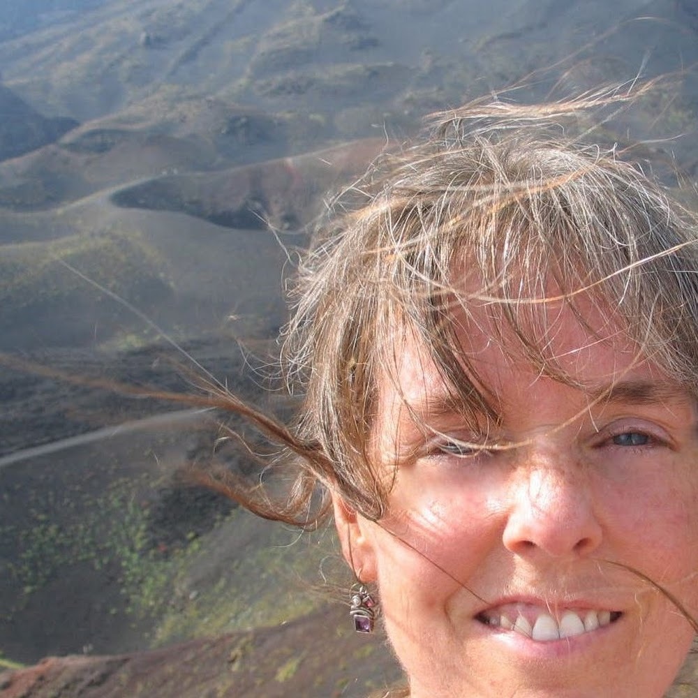 Meet your Posher, Julia